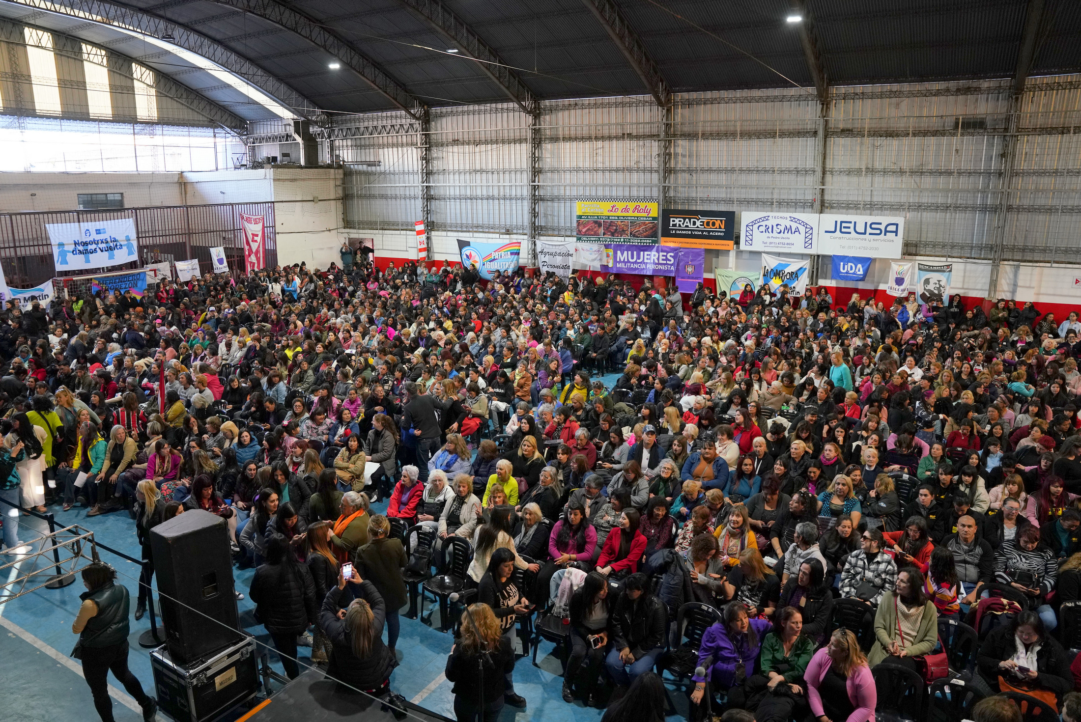Masivo encuentro de mujeres y diversidades de Unión por la Patria en San Martín