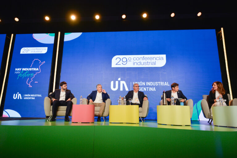 Kicillof: “Nuestro compromiso será el de seguir defendiendo el aparato productivo”