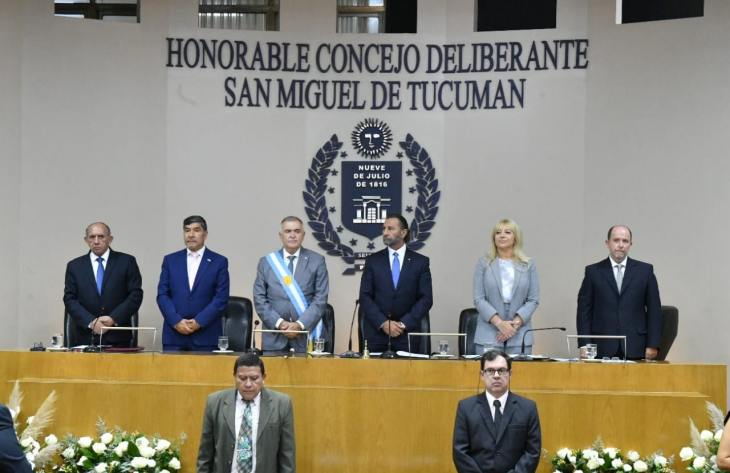 Jaldo participó este sábado de la inauguración del 120° período de sesiones ordinarias del Concejo Deliberante de San Miguel de Tucumán
