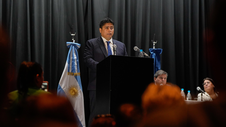 El gobernador Claudio Vidal inauguró el…