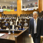 Rolando Figueroa abrió el período…