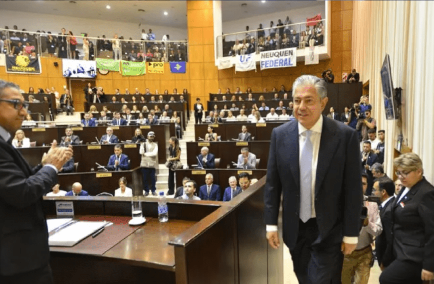 Rolando Figueroa abrió el período de sesiones de…