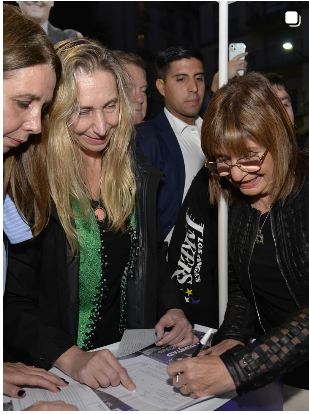 Patricia Bullrich formaliza su afiliación a La Libertad Avanza