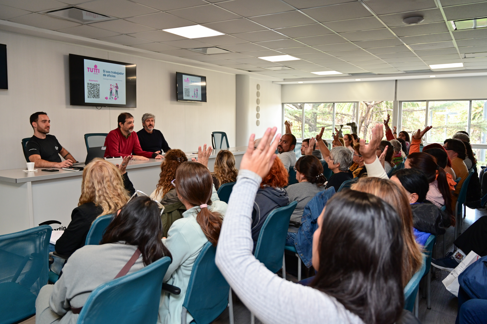 San Martín lanzó una plataforma innovadora que conecta a vecinos con trabajadores de oficios