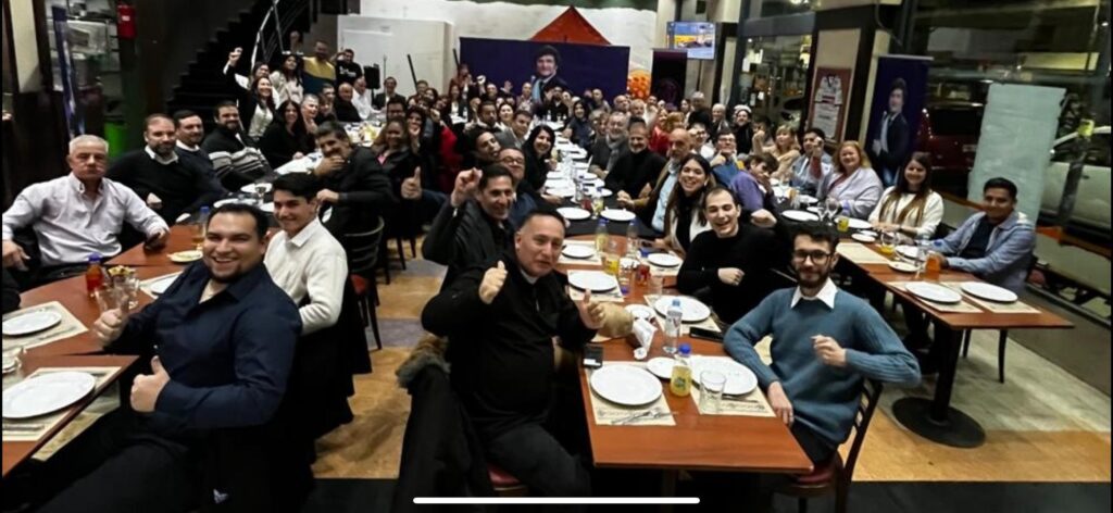 Encuentro de empresarios y profesionales de La Libertad Avanza San Martín