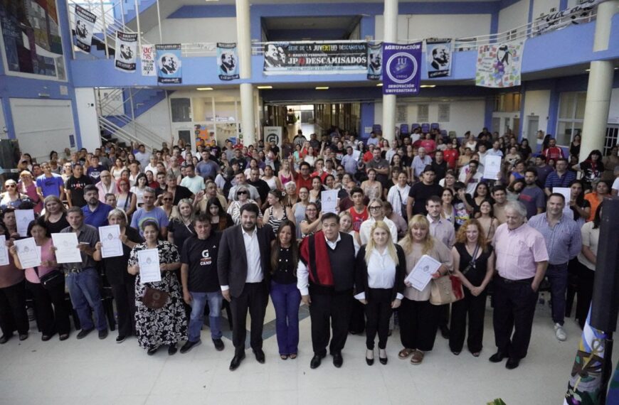 JOSÉ C. PAZ: 346 FAMILIAS RECIBIERON&hellip;