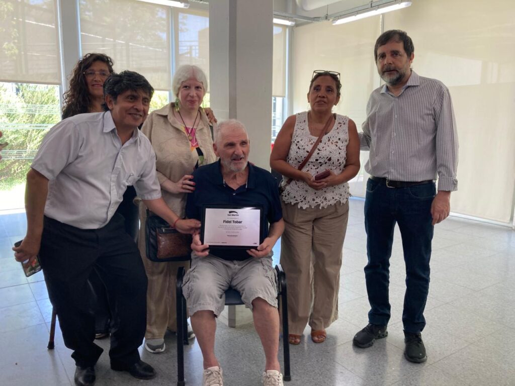 Fernando Moreira reconoció a Fidel tobar periodista local