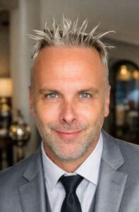 Hernan Sardella Licenciado en educación y titular del Instituto Libertad de enseñanza privada.