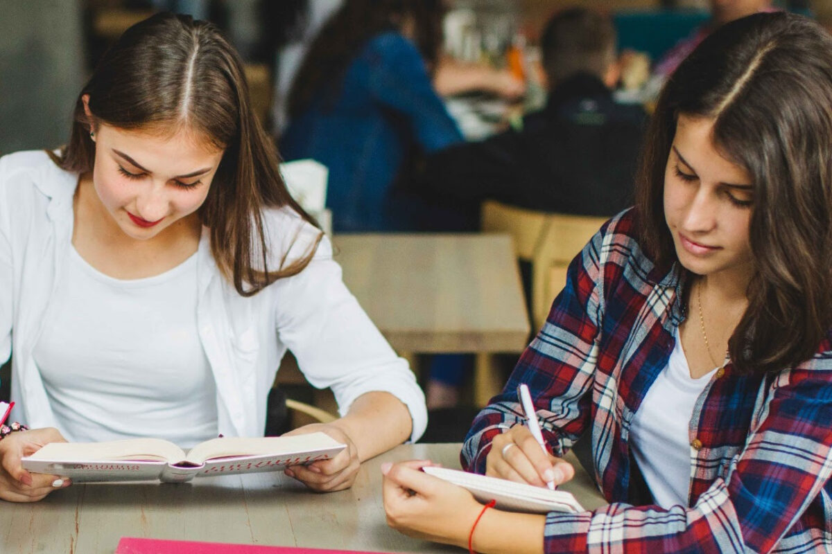 LOS TALLERES GRATUITOS DE APOYO ESCOLAR
