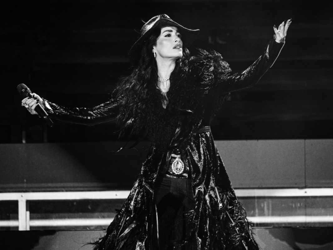 Lali cerró la era de No vayas a atender cuando el demonio llama co